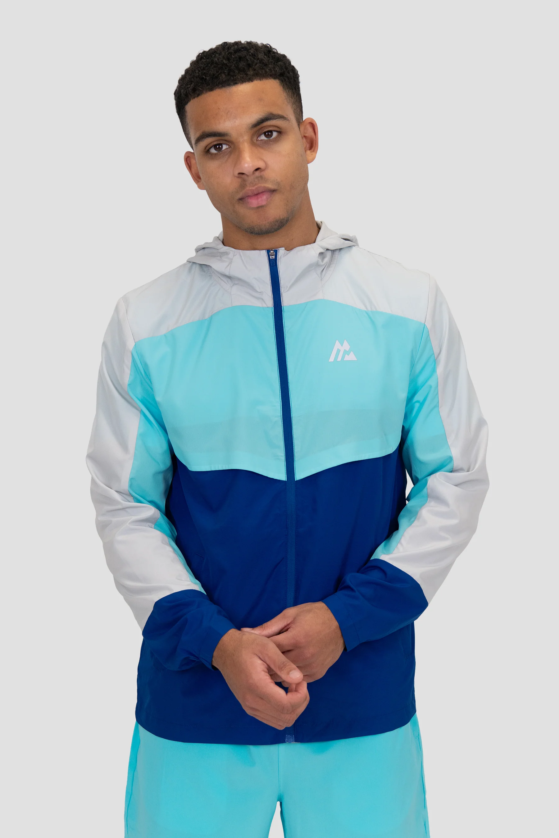 Breeze 2.0 Windbreaker - Light Smoke Grey/Neon Sky/Marine Blue