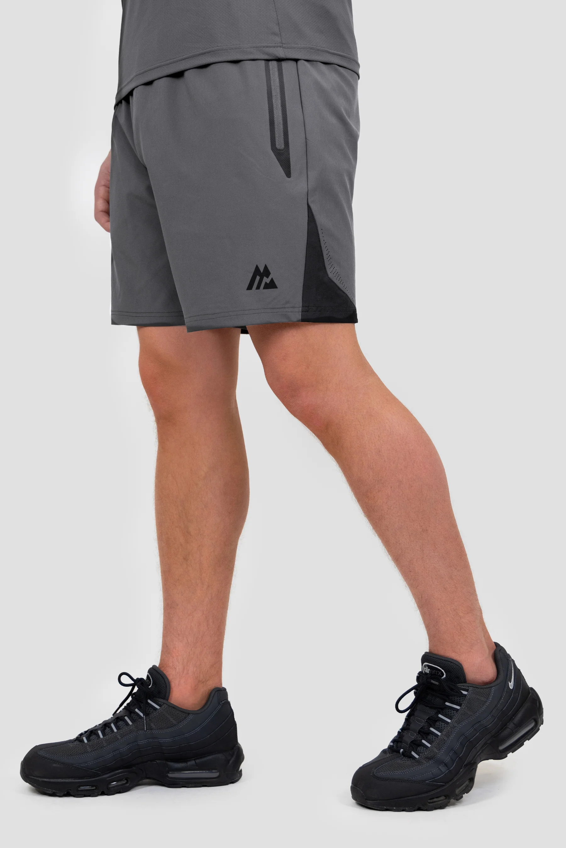 Lumos 2.0 Short - Cement Grey/Asphalt