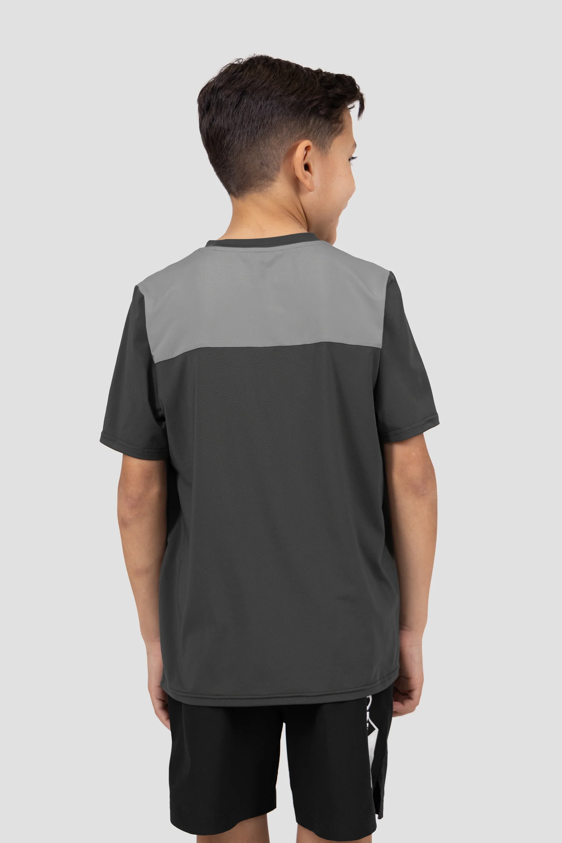 Boys MTX Run T-Shirt - Asphalt/Platinum Grey 3 Boys MTX Run T-Shirt - Asphalt/Platinum Grey