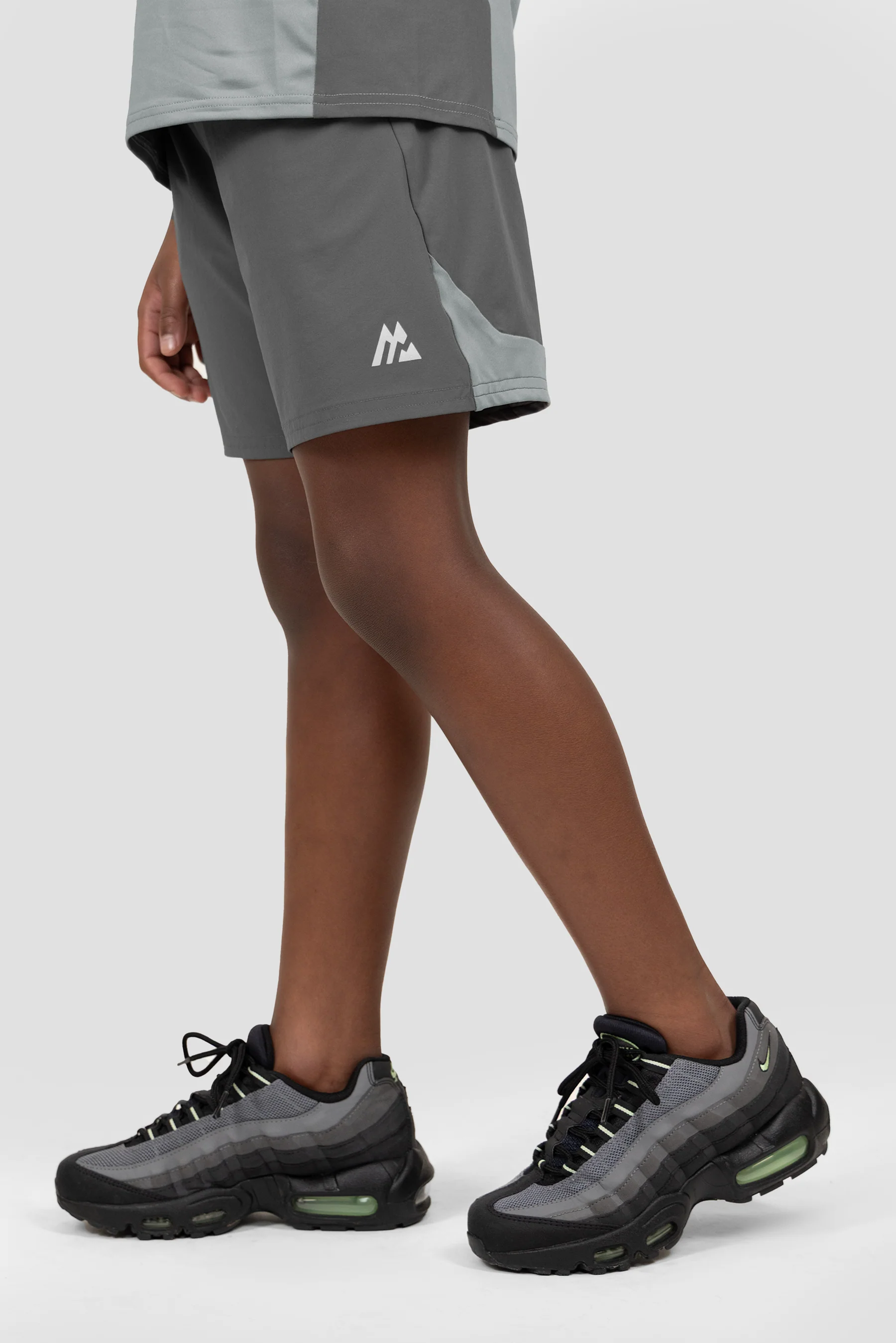 Boys Meta Short - Cement Grey/Platinum Grey